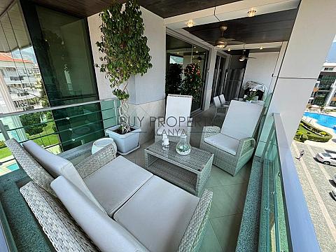4 bedroom luxury penthouse for sale in quality complex in Oba
